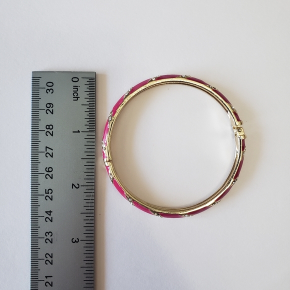 Enamel pink and Rhinestone, hinged Clamper bangle bracelet - Picture 5 of 8